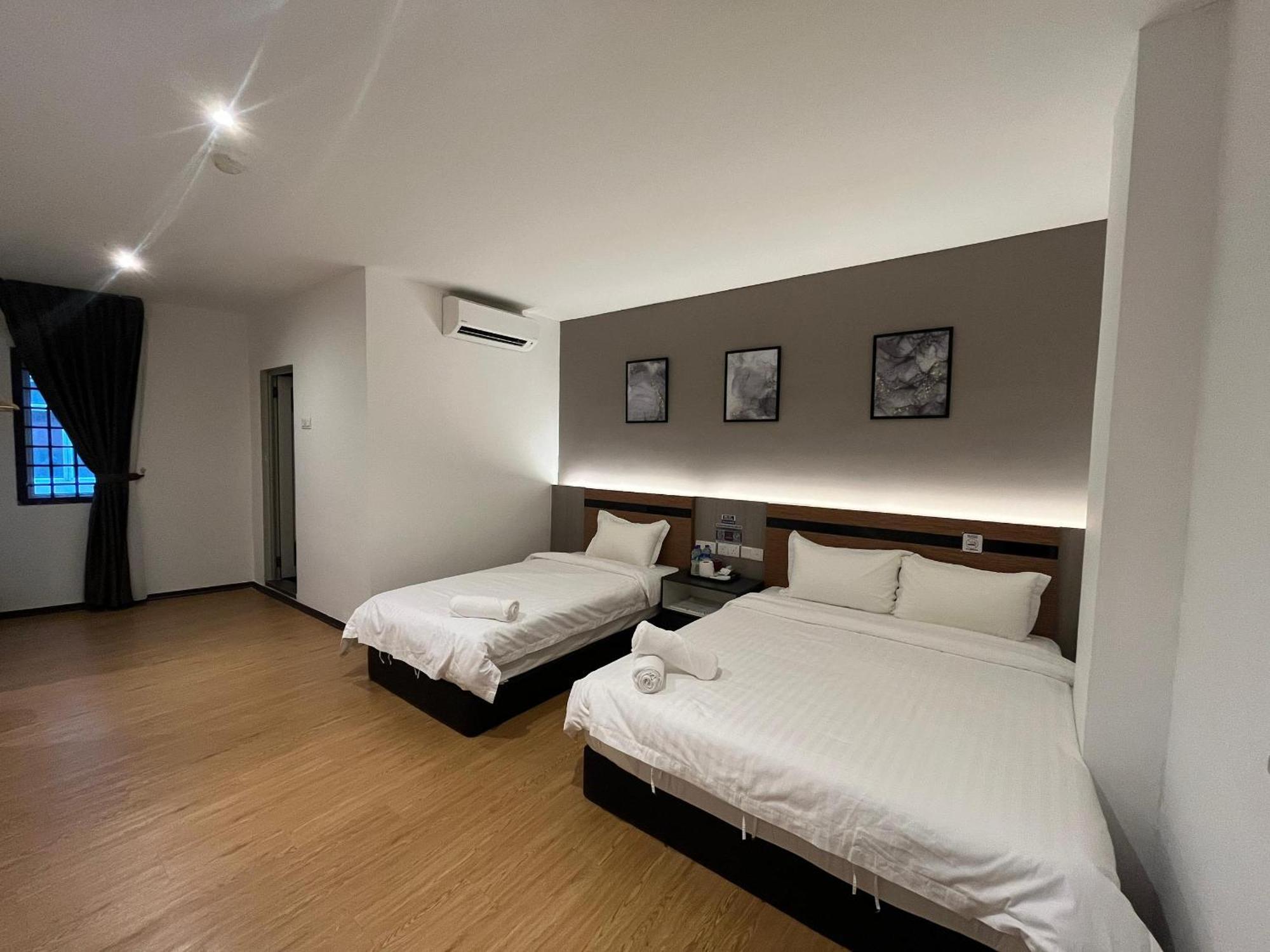 Havona Hotel - Bandar Putra Kulai - Self Check-In エクステリア 写真